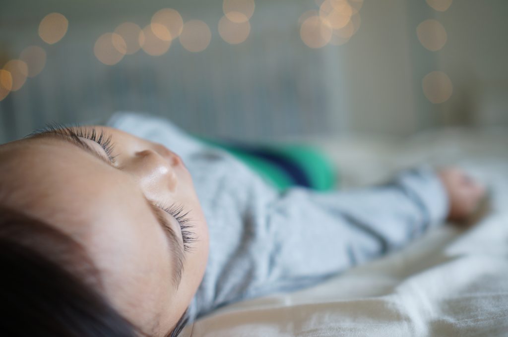 Qual a relação entre o sono e o aprendizado da criança?
